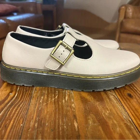 Dr. Martens-Zavala Mary Jane Beige - Picture 4 of 7